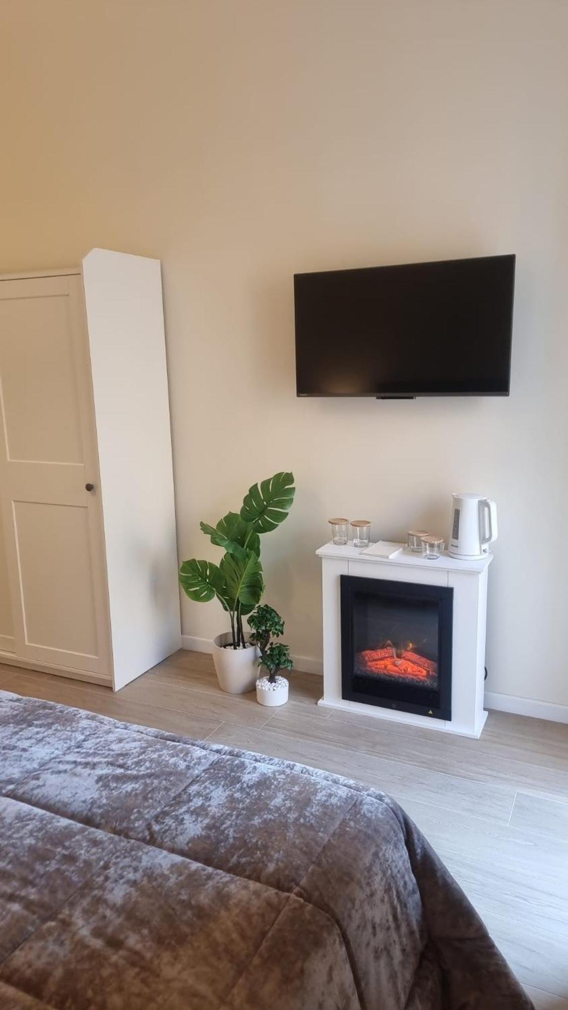 San Carlo Apartments B&B Caserta Eksteriør bilde